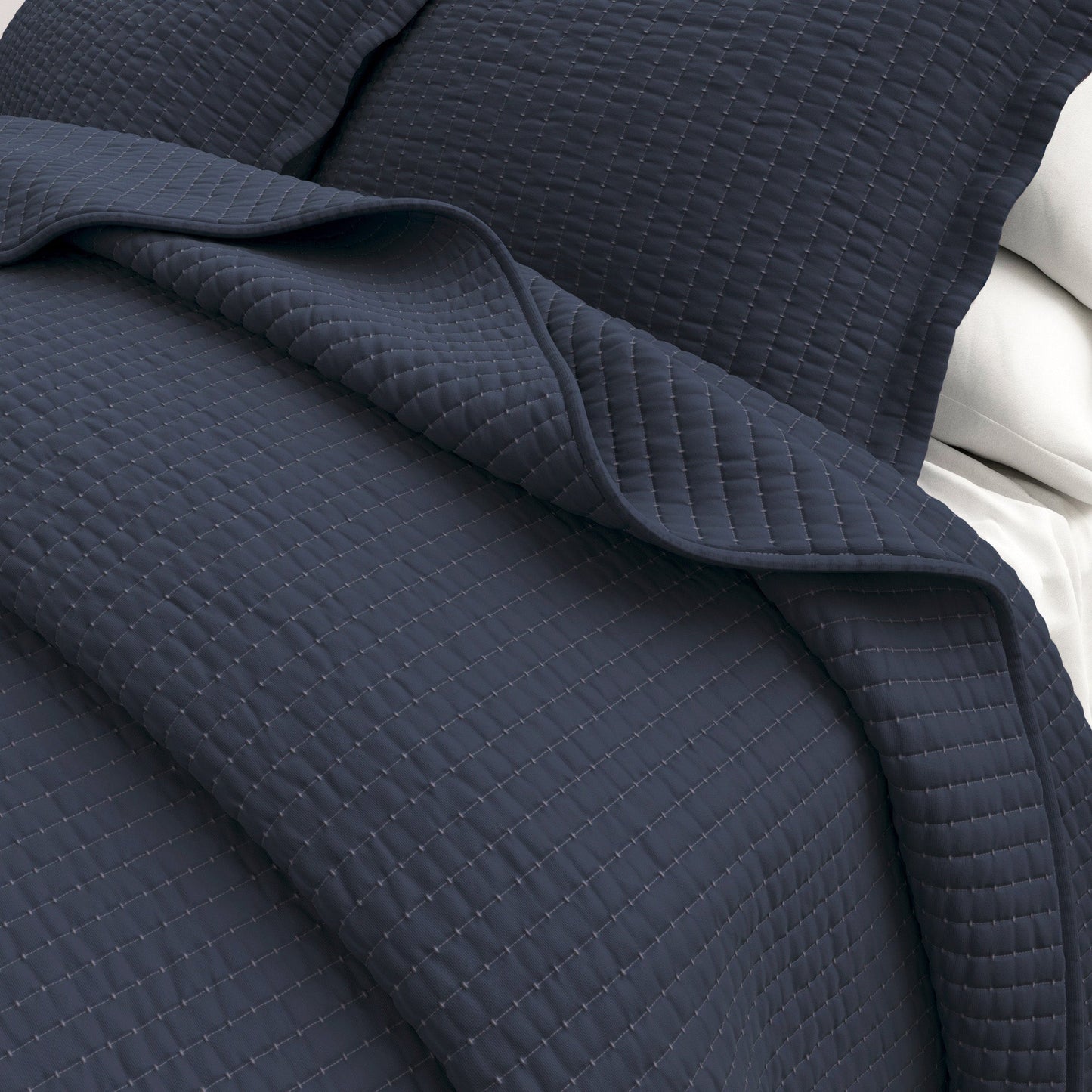 Solid Quilt - Alicia Collection